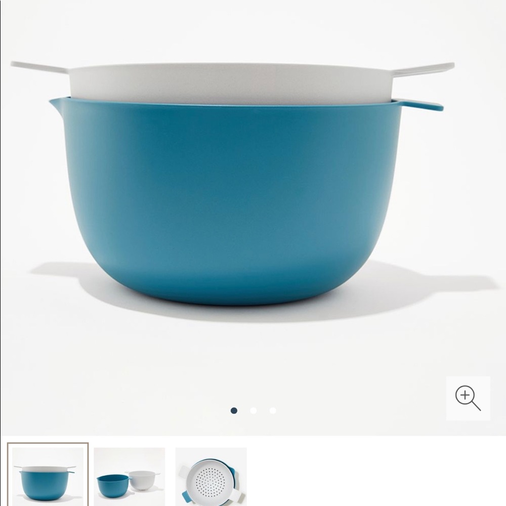 Colander: 7.50" D 10x 4.5" H; 1.31QT capacity | Bowl: 10.25" Dx 5.5" H; 3.38QT;
